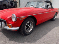 Image 3 of 9 of a 1973 MG MGB