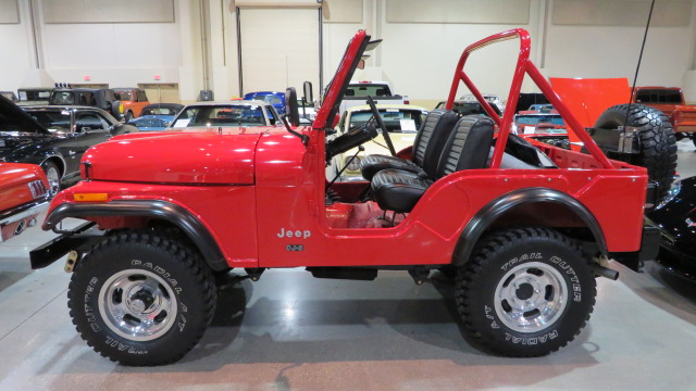 3rd Image of a 1976 JEEP RED