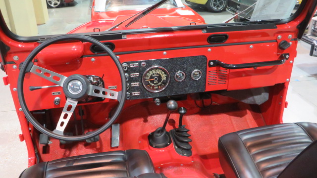 4th Image of a 1976 JEEP RED