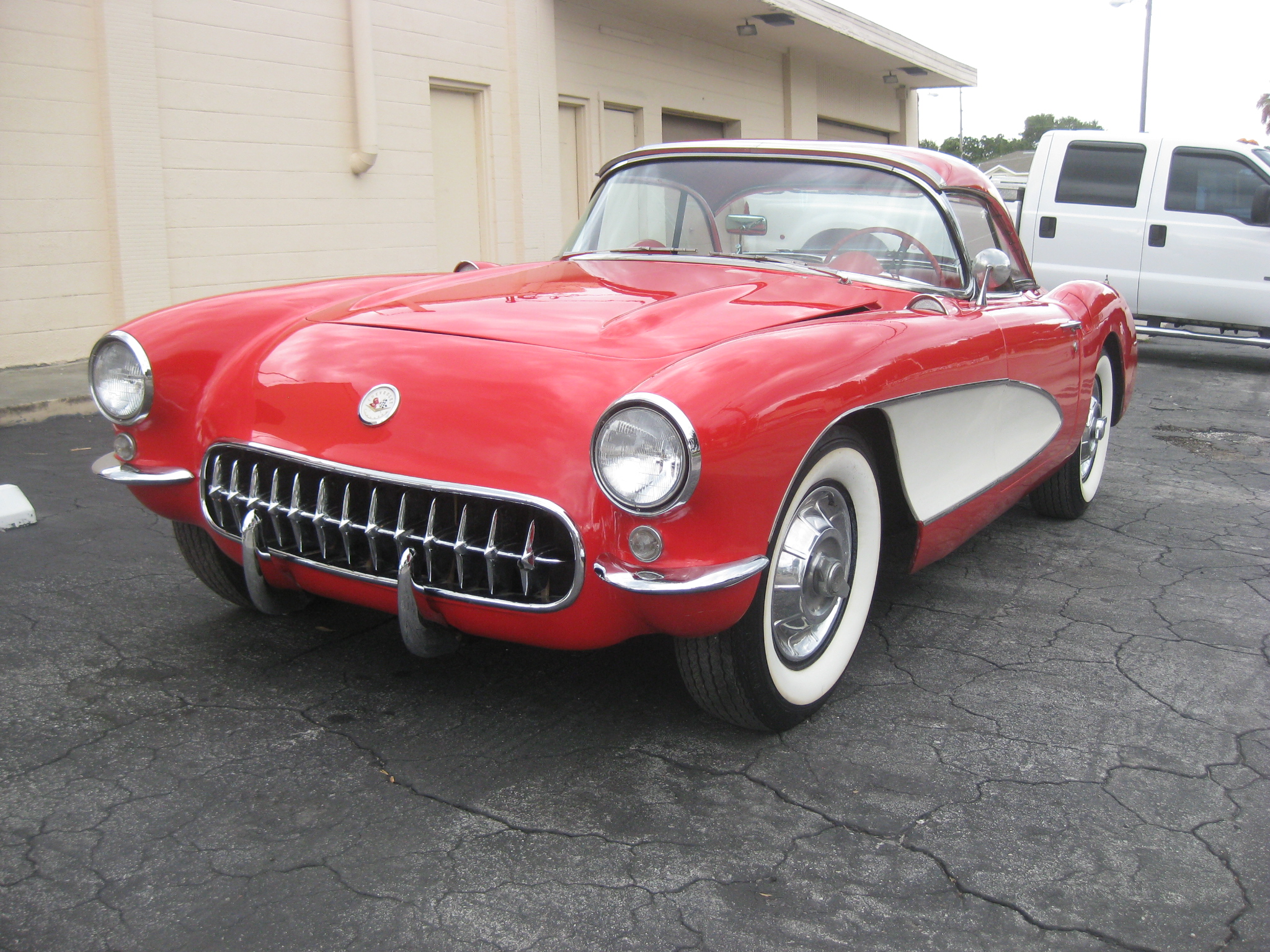 3rd Image of a 1956 CHEVROLET CORVETTE