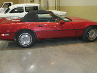 Image 3 of 16 of a 1987 CHEVROLET CORVETTE