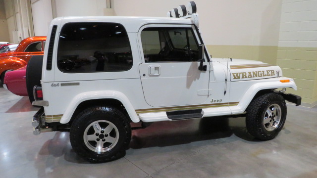 2nd Image of a 1988 JEEP WRANGLER YJ SPORT