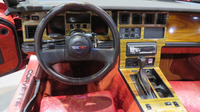 7th Image of a 1986 CHEVROLET CORVETTE