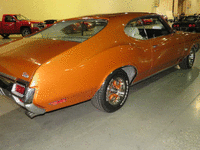 Image 2 of 16 of a 1971 OLDSMOBILE CUTLASS