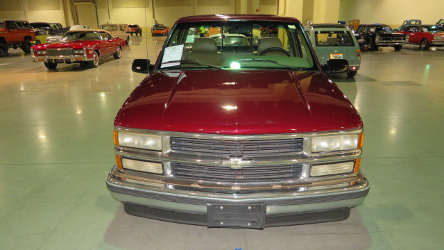 3rd Image of a 1995 CHEVROLET SILVERADO