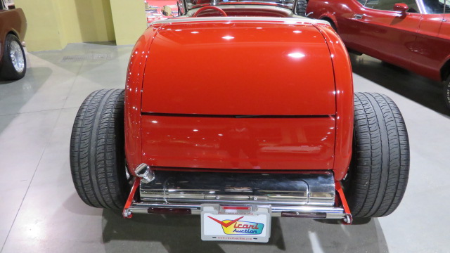 2nd Image of a 1932 FORD RDS