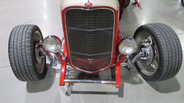 3rd Image of a 1932 FORD RDS