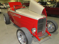 Image 1 of 11 of a 1932 FORD RDS