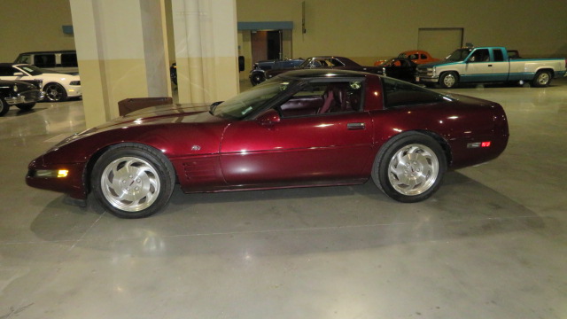 2nd Image of a 1993 CHEVROLET CORVETTE