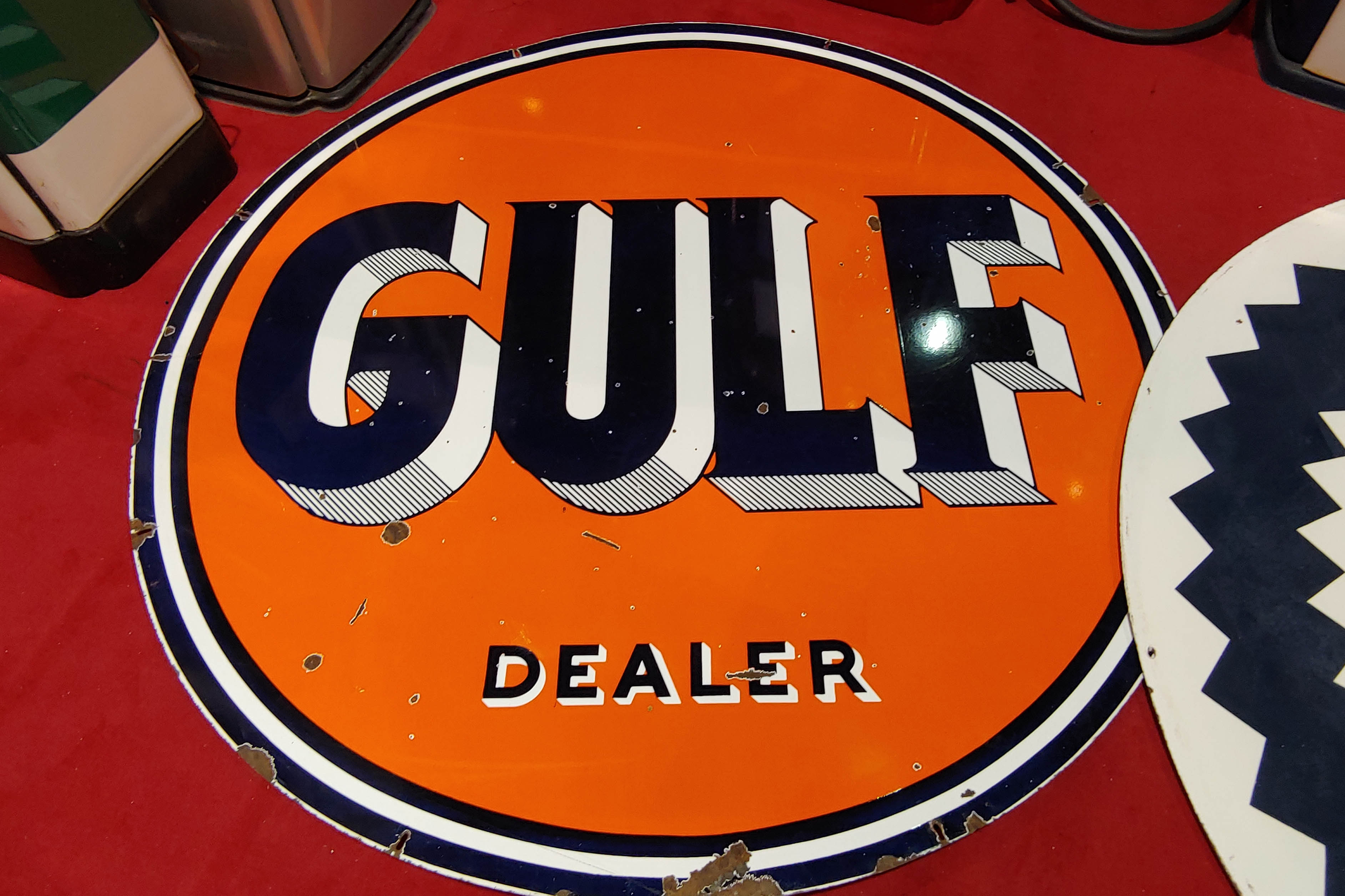 0th Image of a N/A GULF DEALER METAL SIGN LG ROUND