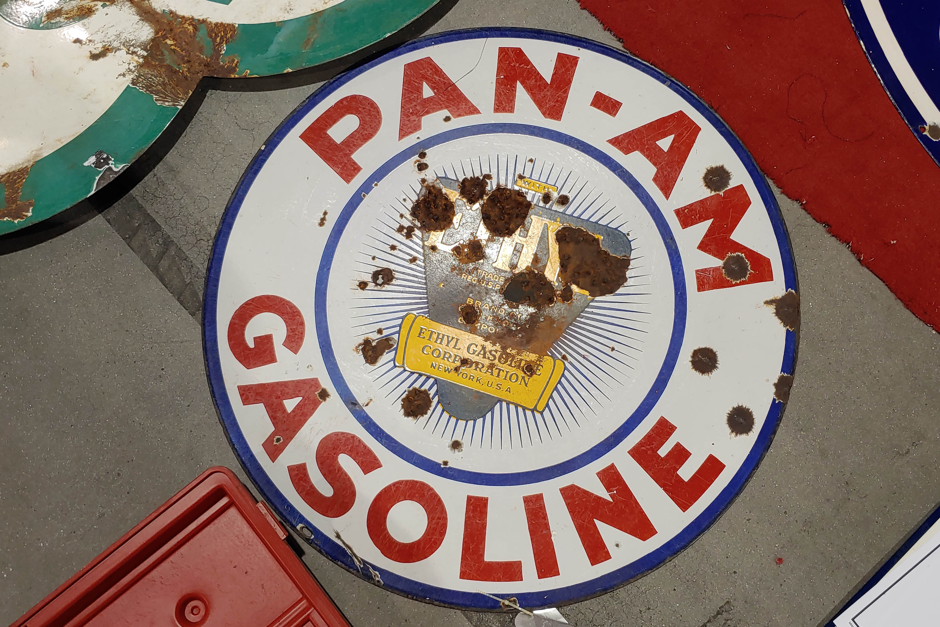 0th Image of a N/A PAN AM GASOLINE METAL SIGN SMALL ROUND