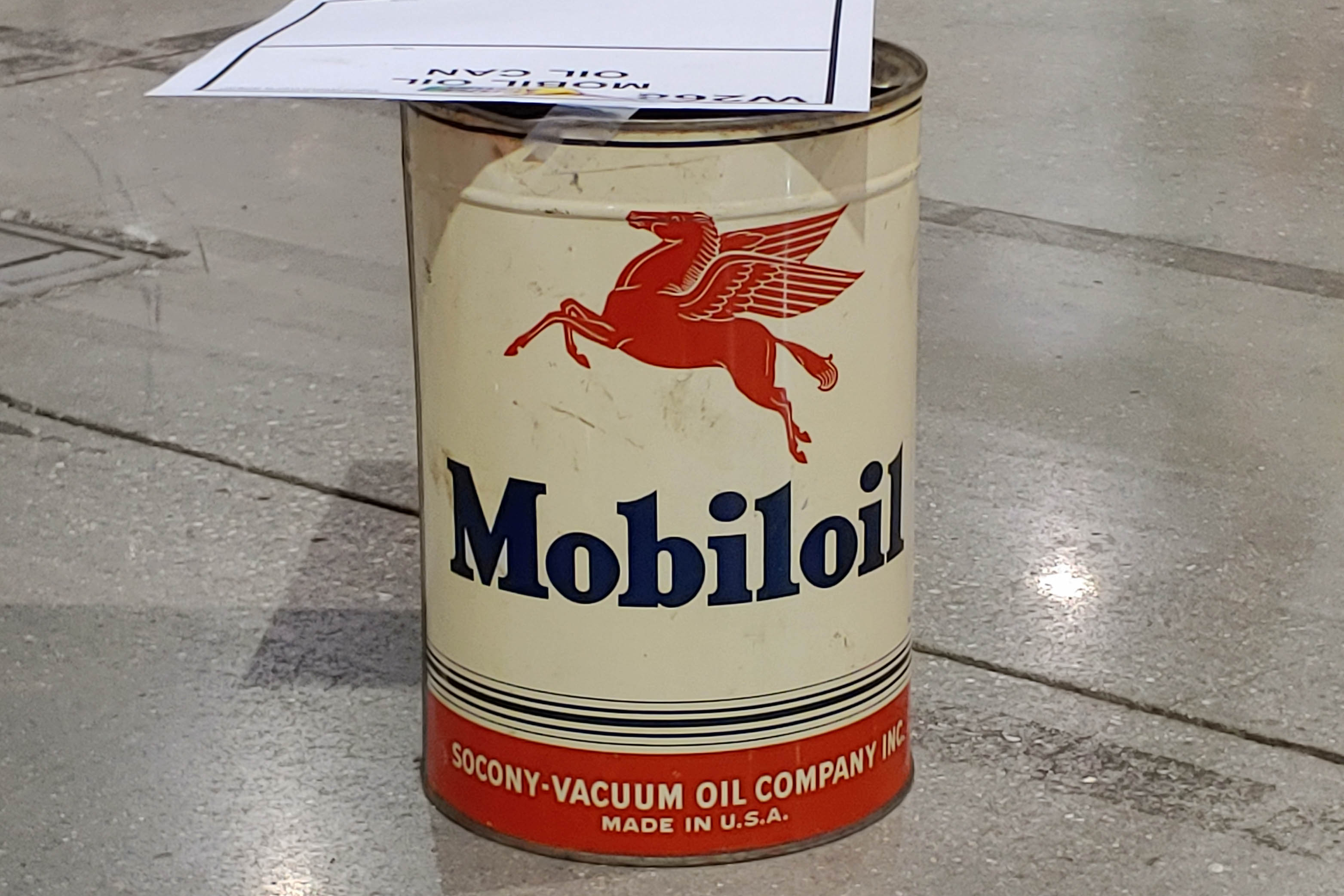 0th Image of a N/A MOBIL OIL OIL CAN
