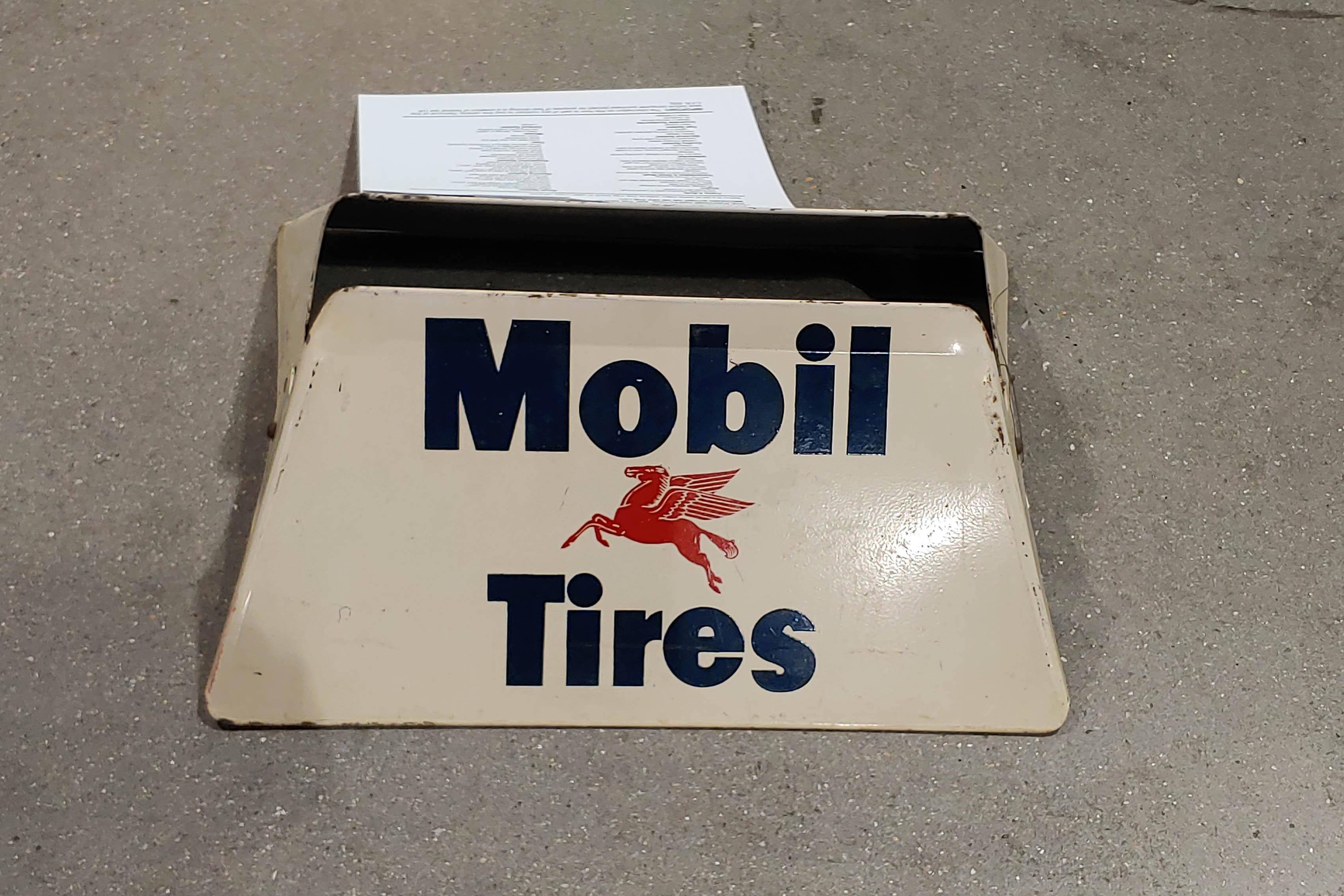 0th Image of a N/A MOBIL TIRE DISPLAY STAND