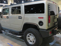 Image 13 of 15 of a 2006 HUMMER H2 3/4 TON