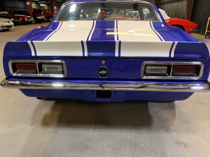 3rd Image of a 1968 CHEVROLET CAMARO