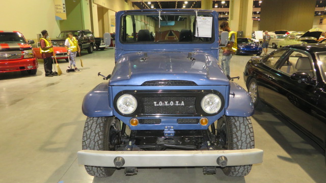 2nd Image of a 1972 TOYOTA LANDCRUISER FJ40