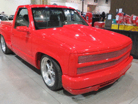 Image 3 of 15 of a 1993 GMC SIERRA C1500