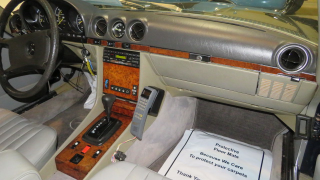 7th Image of a 1985 MERCEDES-BENZ 380 380SL