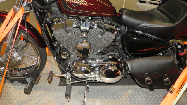 2nd Image of a 2013 HARLEY-DAVIDSON XL 1200V