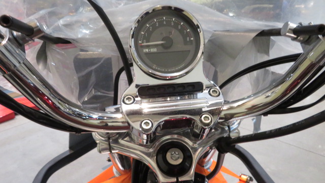 4th Image of a 2013 HARLEY-DAVIDSON XL 1200V