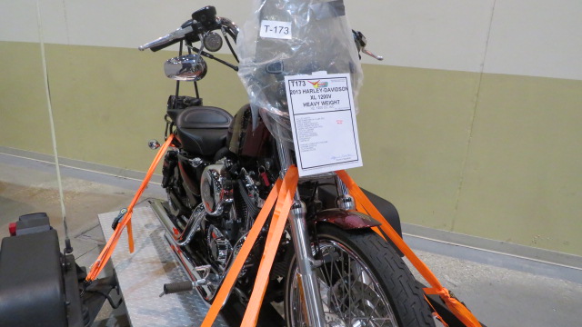 8th Image of a 2013 HARLEY-DAVIDSON XL 1200V