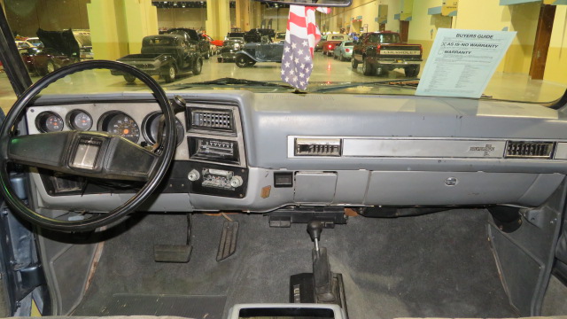 5th Image of a 1984 CHEVROLET BLAZER 1/2 TON; K5/K10