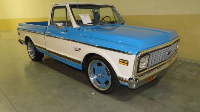 1st Image of a 1972 CHEVROLET C10