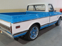 Image 3 of 14 of a 1972 CHEVROLET C10