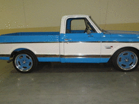 Image 4 of 14 of a 1972 CHEVROLET C10