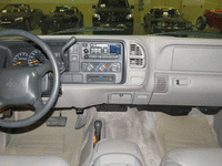 Image 5 of 14 of a 1998 CHEVROLET TAHOE