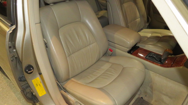 7th Image of a 2000 LEXUS LS 400 UCF20L