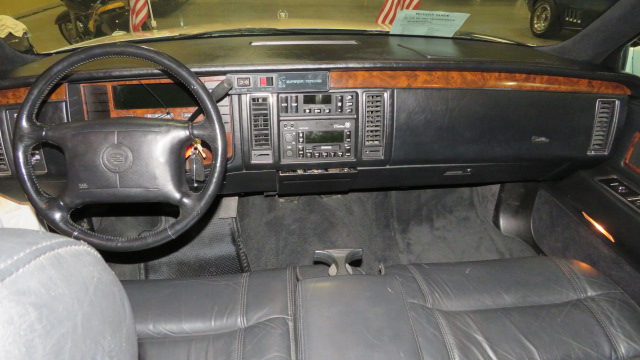 5th Image of a 1996 CADILLAC DEVILLE HEARSE