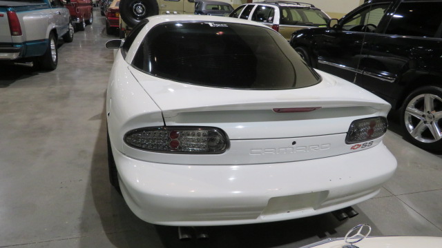 10th Image of a 1997 CHEVROLET CAMARO Z28 SS