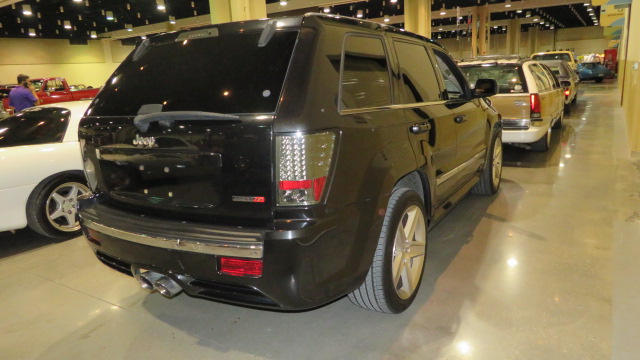 15th Image of a 2008 JEEP GRAND CHEROKEE SRT-8