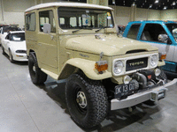 Image 2 of 10 of a 1982 TOYOTA LAND CRUISER