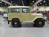 Image 3 of 10 of a 1982 TOYOTA LAND CRUISER