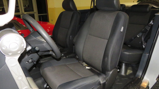 6th Image of a 2007 TOYOTA FJ CRUISER S