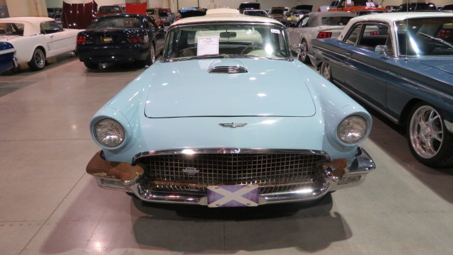 3rd Image of a 1957 FORD THUNDERBIRD