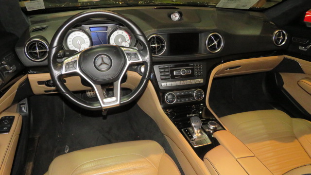 4th Image of a 2014 MERCEDES-BENZ SL-CLASS SL550