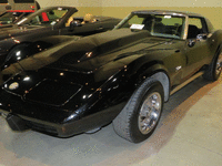 Image 2 of 10 of a 1976 CHEVROLET CORVETTE