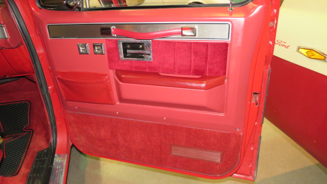 7th Image of a 1983 GMC C1500