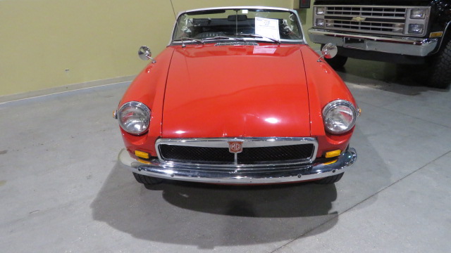 3rd Image of a 1974 MG MGB