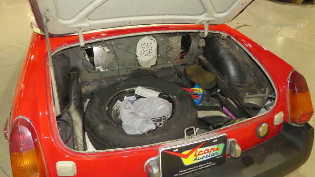 9th Image of a 1974 MG MGB