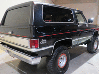 Image 14 of 16 of a 1987 GMC JIMMY V1500