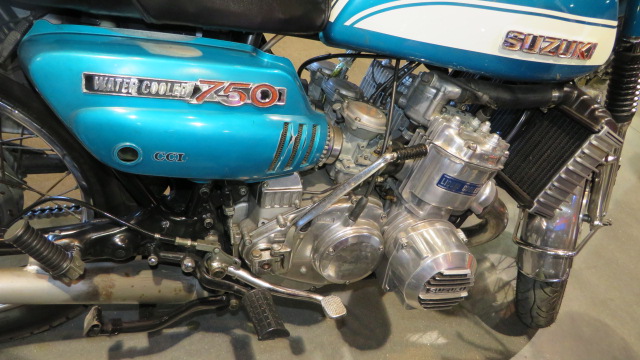 5th Image of a 1974 SUZUKI GT 750