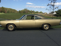 Image 3 of 5 of a 1968 PLYMOUTH ROAD RUNNER