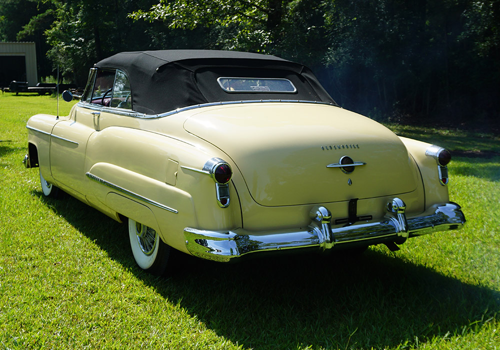 3rd Image of a 1950 OLDSMOBILE 98