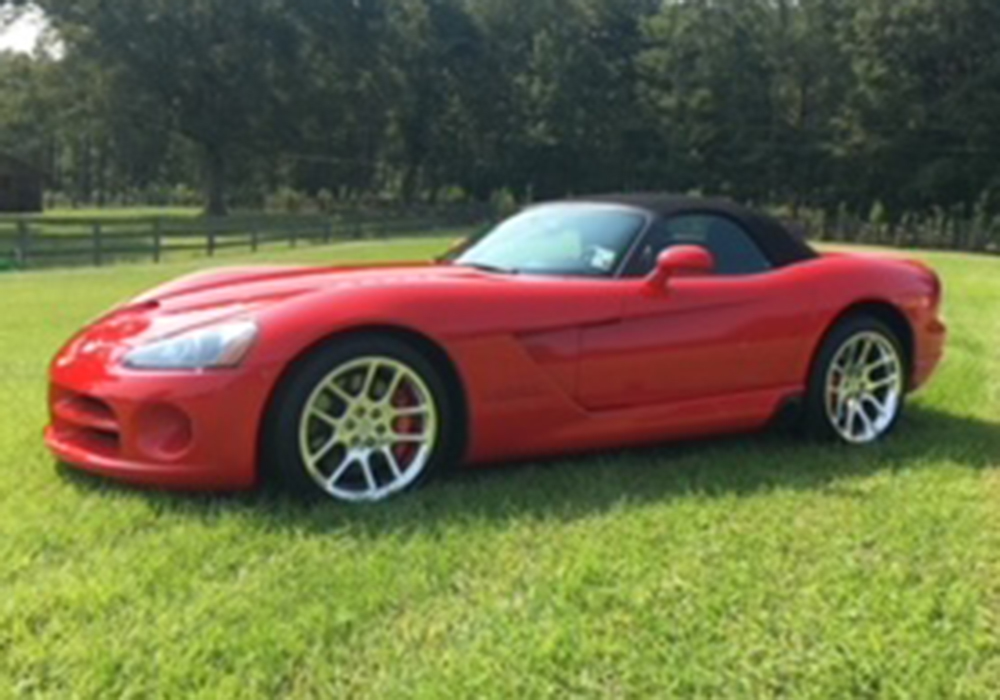 1st Image of a 2004 DODGE VIPER SRT-10