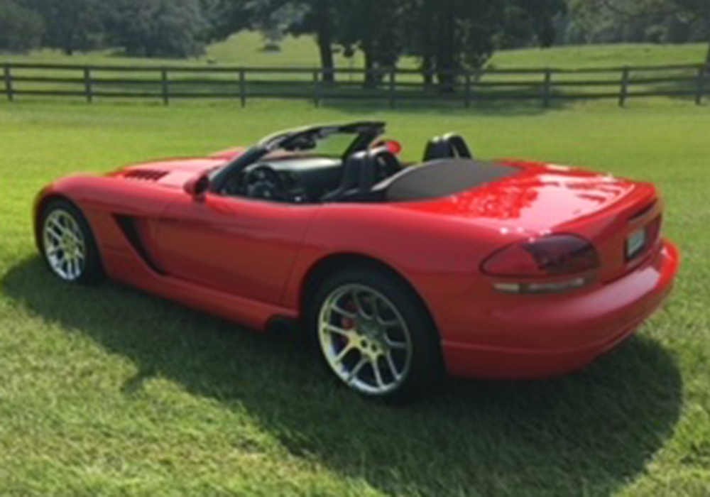 5th Image of a 2004 DODGE VIPER SRT-10