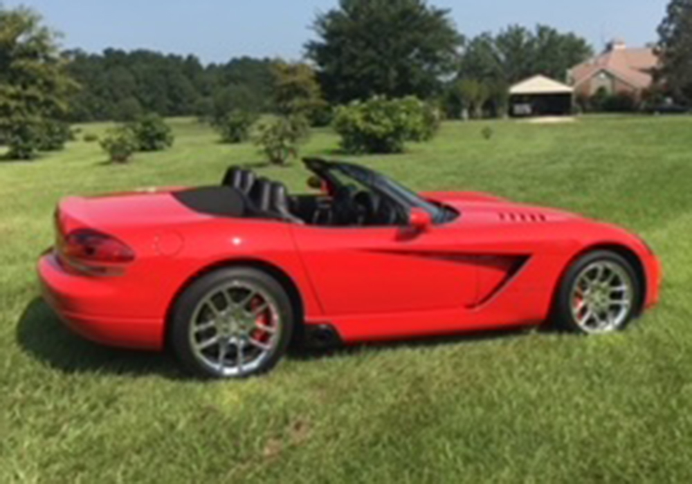 6th Image of a 2004 DODGE VIPER SRT-10